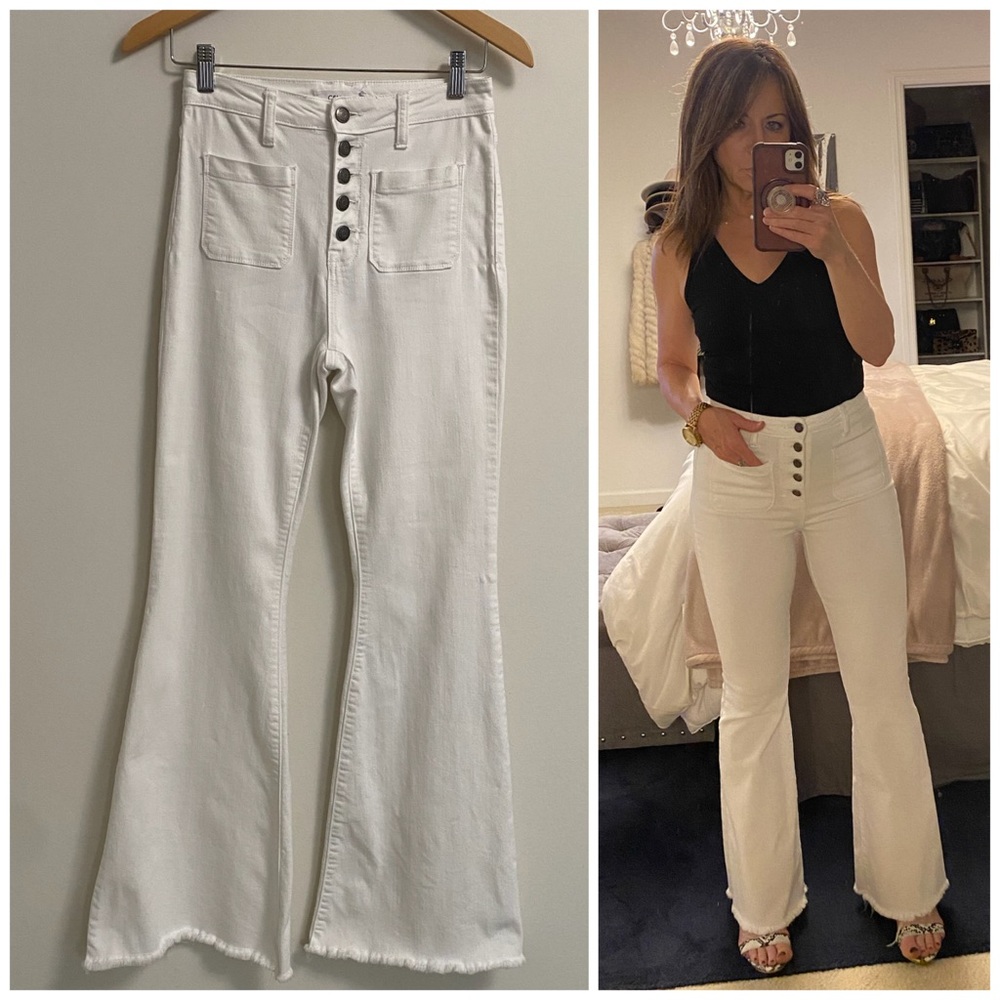 White High-Rise Button-Front Flare Jeans Frayed Hem SIZE 3
